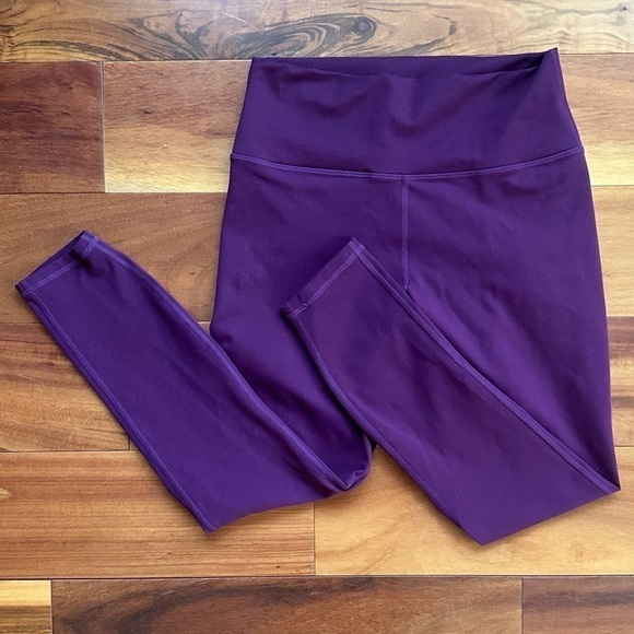 Fabletics Powerhold Leggings - Picture 3 of 8